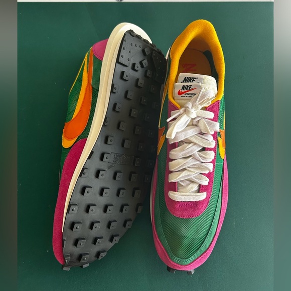 Nike Sacai Waffle Sneakers - Picture 3 of 3